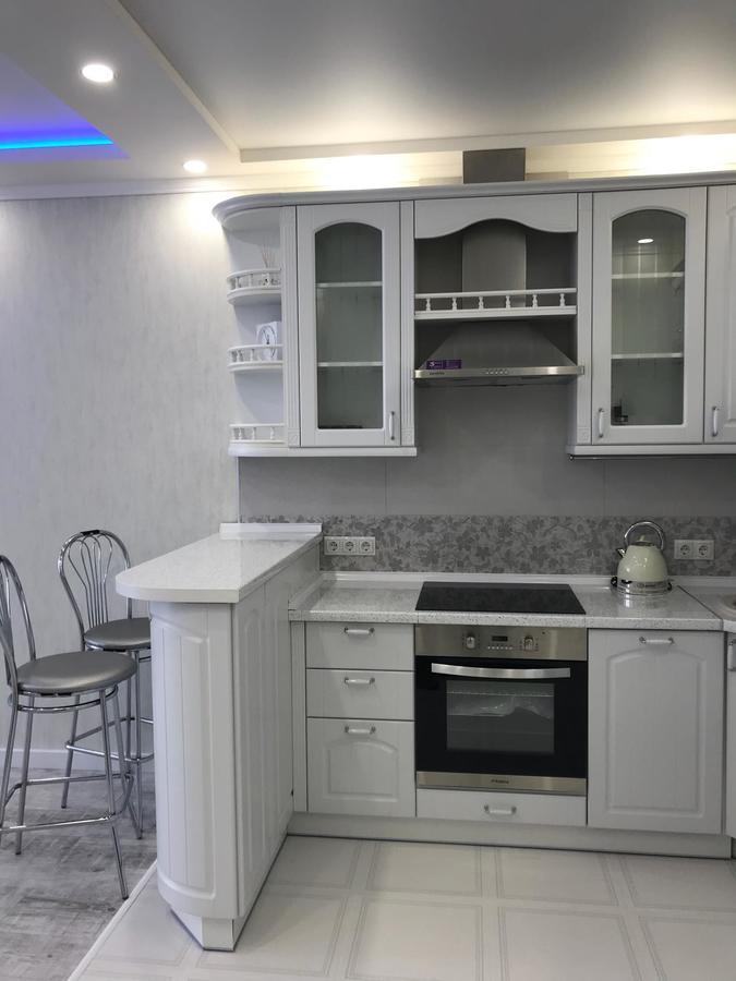 Luxe Apartment On Drahomanova Kiev Eksteriør bilde