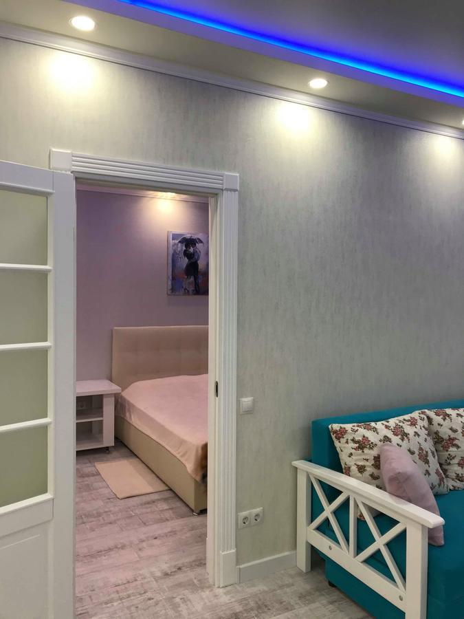 Luxe Apartment On Drahomanova Kiev Eksteriør bilde